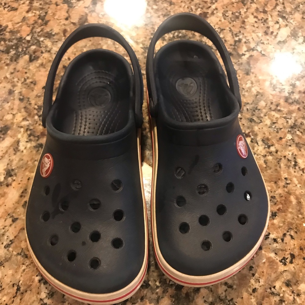 Toddler navy crocs